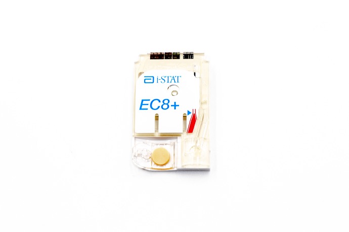 Cartucho i-STAT EC8+ (Glu, Hct, Cloro, Na, K, pH, PCO2, BUM, Co2 Total, HCO3, BEª, Hgb, GAP.)